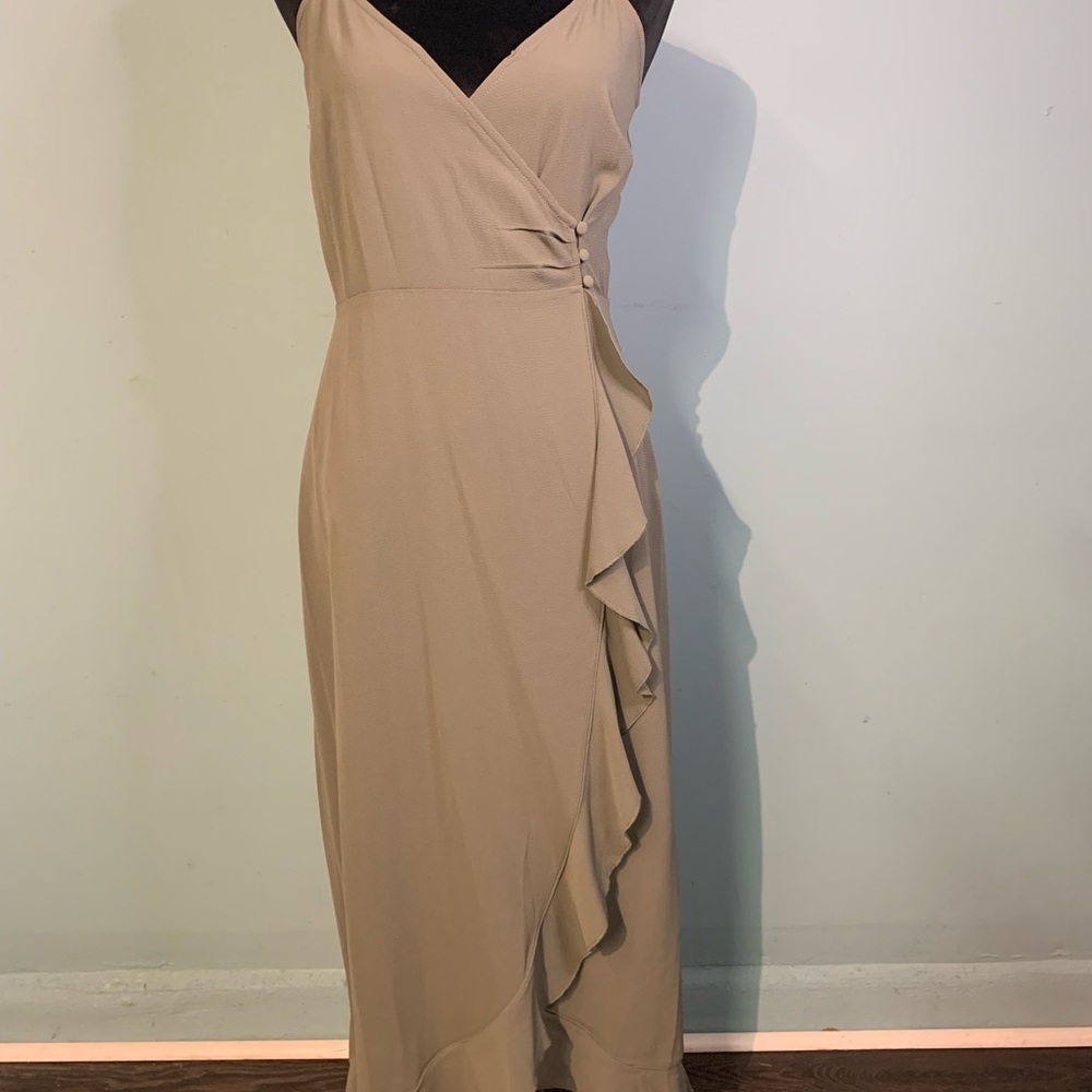 Jennifer Lopez maxi dress Color: Galv Green Size: XS